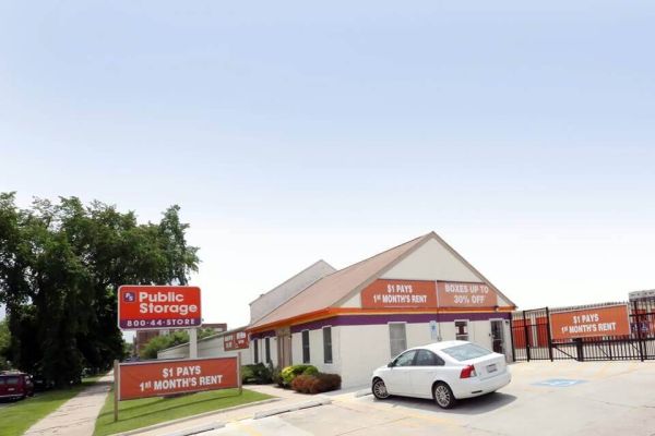 Photo of Public Storage - Chicago - 2222 North Natchez Ave