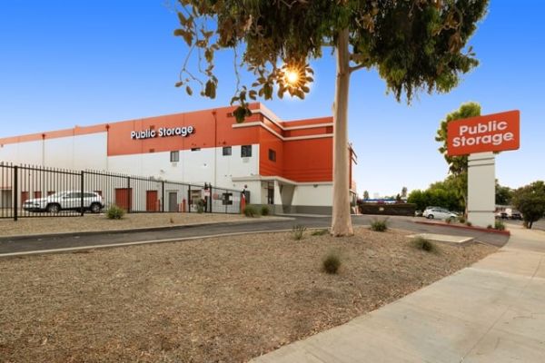 Photo of Public Storage - Tarzana - 18440 Burbank Blvd
