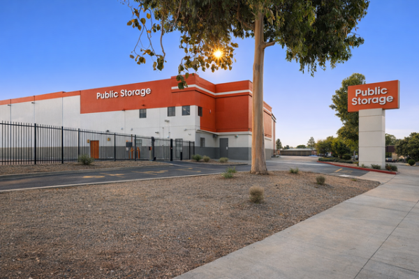 Photo of Public Storage - Tarzana - 18440 Burbank Blvd