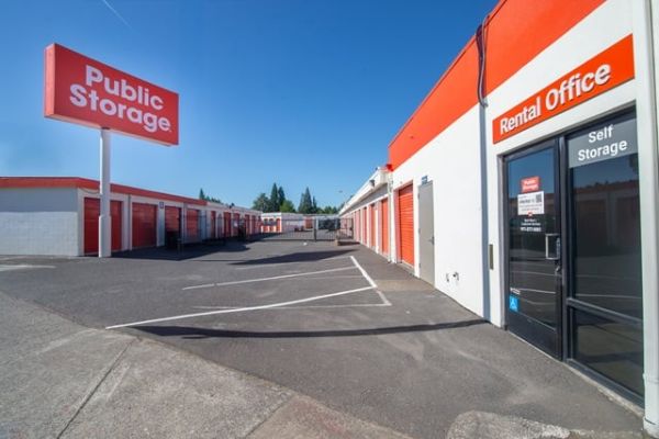 Photo of Public Storage - Hillsboro - 1203 SE Tualatin Valley Hwy