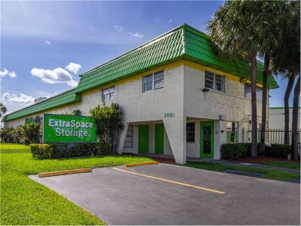 Photo of Extra Space Storage - 7197 - Fort Lauderdale - Sunrise Blvd