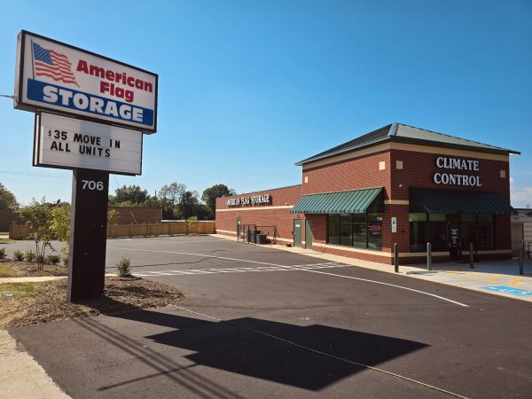 Photo of American Flag Self Storage - Fairfield Road