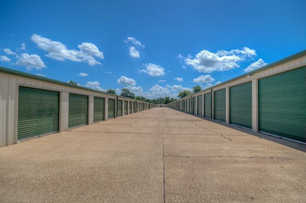 Photo of Best Yet Storage - Airline