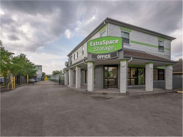 Photo of Extra Space Storage - 1315 - Metairie - Airline Dr