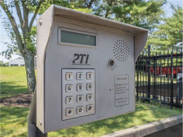 Photo of Extra Space Storage - 0674 - Hauppauge - Old Willets Path