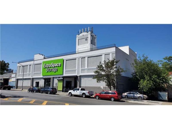 Photo of Extra Space Storage - 8881 - Bronx - Webster Ave