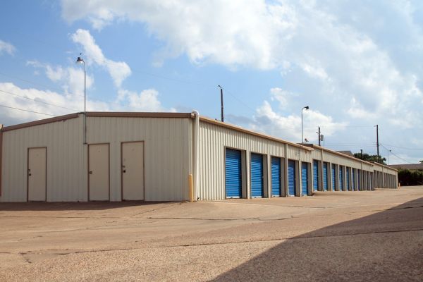 Finfeather Self Storage T Rates Selfstorage Com Finfeather Self Storage T Rates, Storage Bryan Tx