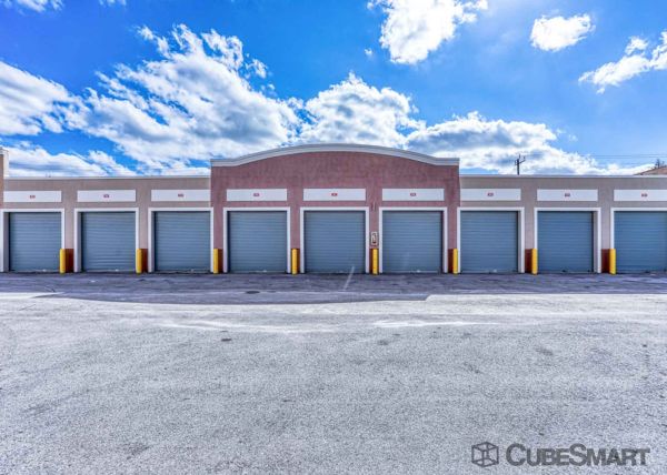 CubeSmart Self Storage - FL Miami Gardens NW 27th Ave 17994 Northwest 27th Avenue Miami Gardens, FL - Photo 1