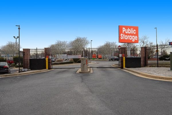 Public Storage - Waldorf - 12120 Pierce Rd 12120 Pierce Rd Waldorf, MD - Photo 3