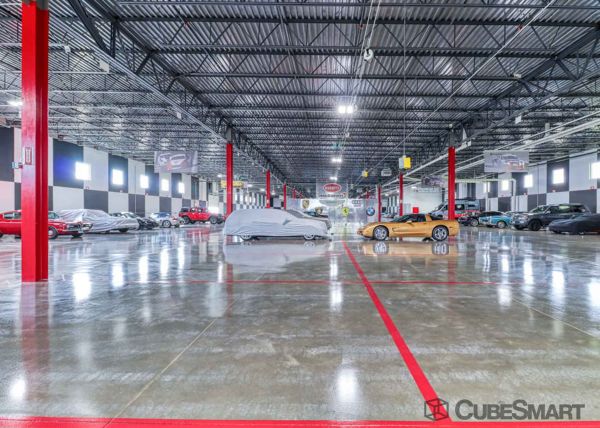 CubeSmart Self Storage - IL Willowbrook Quincy Avenue 7605 South Quincy Street Willowbrook, IL - Photo 0