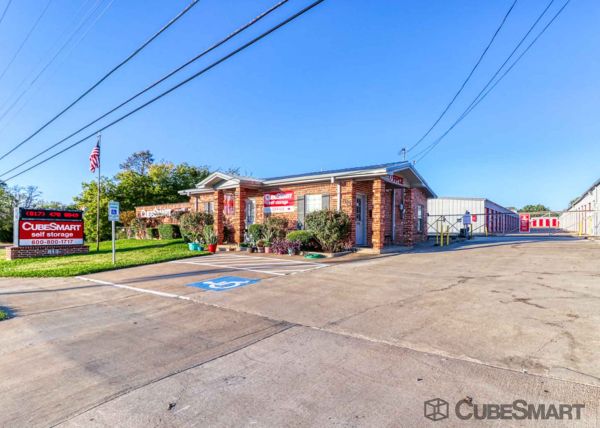 Photo of CubeSmart Self Storage - TX Kennedale Kennedale Parkway