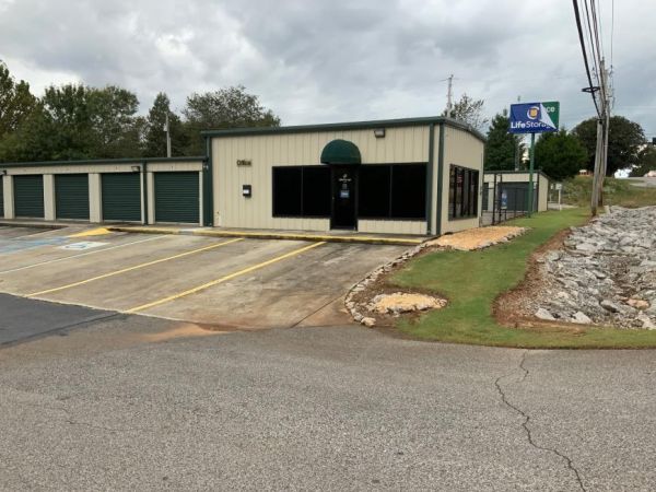 Life Storage - Huntsville - 2062 Blake Bottom Road Northwest 2062 Blake Bottom Road Northwest Huntsville, AL - Photo 0