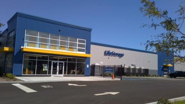 Life Storage - Patchogue - 500 Sunrise Highway South Service Road 500 Sunrise Highway South Service Road Patchogue, NY - Photo 0