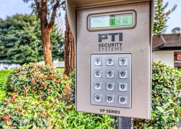 Photo of CubeSmart Self Storage - CA Irvine Kelvin Ave