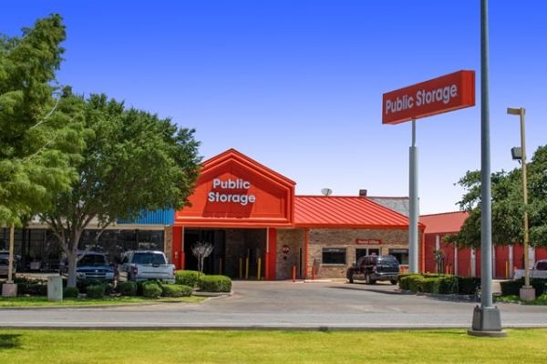 Photo of Public Storage - Grand Prairie - 1102 W Pioneer Pkwy