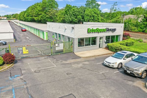 Photo of Extra Space Storage - 7665 - Holtsville - Waverly Ave