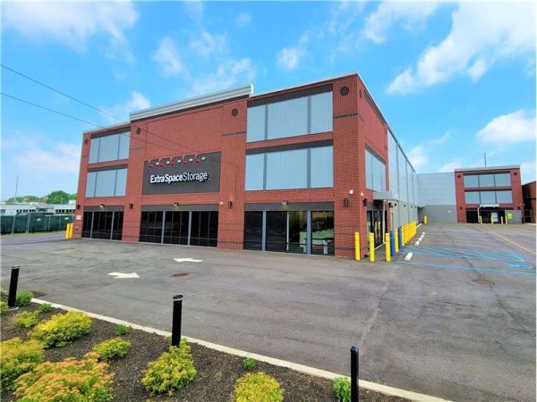 Photo of Extra Space Storage - 7782 - New Hyde Park - 4th Ave