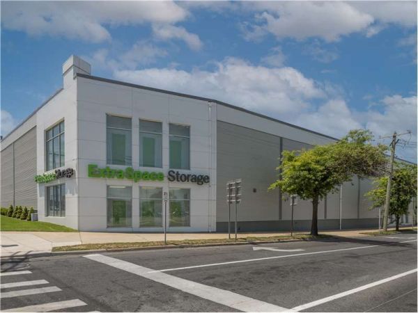 Photo of Extra Space Storage - 1896 - New Hyde Park - 2101 Jericho Tpke