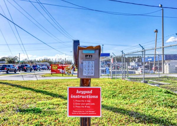 Photo of CubeSmart Self Storage - FL Tampa W Lindebaugh Ave