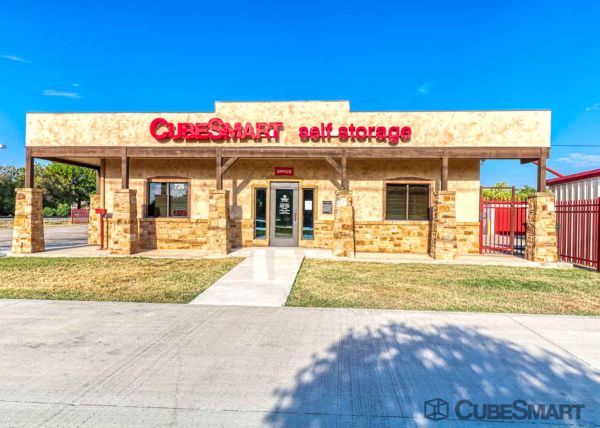 Photo of CubeSmart Self Storage - TX New Braunfels N Walnut Ave