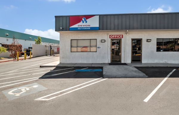 Photo of Devon Self Storage - 9152 - Las Vegas
