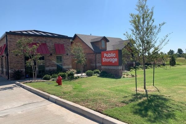 Photo of Public Storage - Yukon - 404 N Cemetery Rd