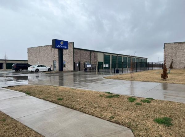 Life Storage - Oklahoma City - 9401 South Eastern Avenue 9401 South Eastern Avenue Oklahoma City, OK - Photo 0