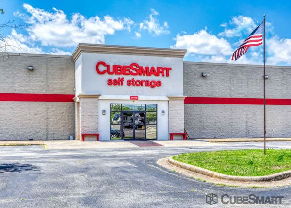 Photo of CubeSmart Self Storage - AL Huntsville Memorial Pkwy