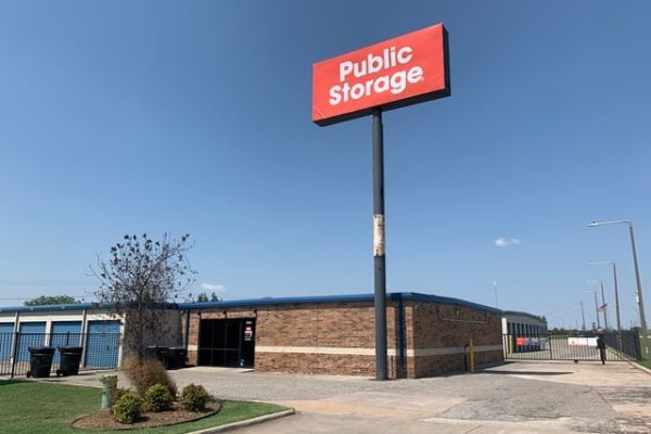 Photo of Public Storage - Moore - 2201 N Moore Ave