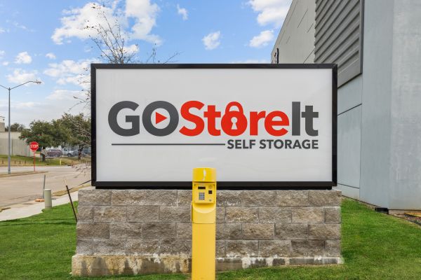 Go Store It - Dallas - 1st Month Free 2500 Lone Star Drive Dallas, TX - Photo 3