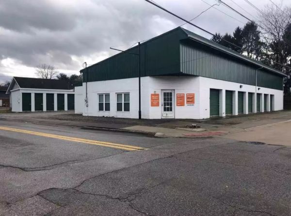 Photo of Mini Mall Storage - Nitro - 1202 Main Ave