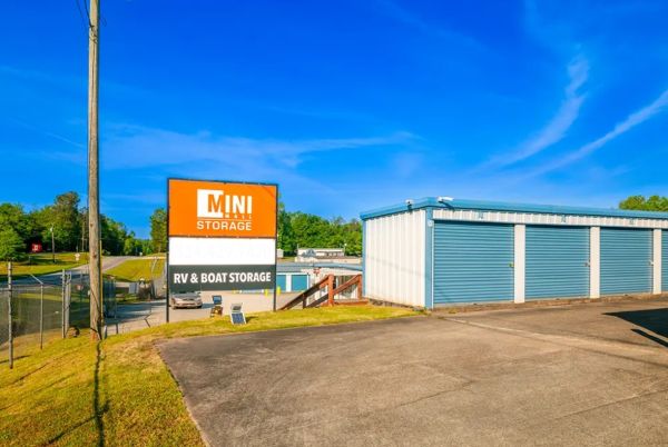 Photo of Mini Mall Storage - Opelika