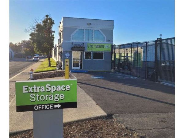 Photo of Extra Space Storage - 0341 - Sacramento - 5051 Perry Ave