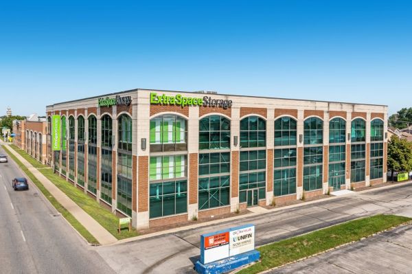 Photo of Extra Space Storage - 2025 - Chicago - Touhy Ave