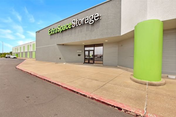 Photo of Extra Space Storage - 2032 - Tulsa - 21st St