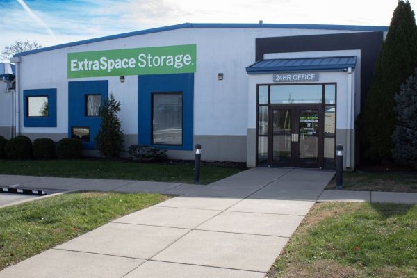 Photo of Extra Space Storage - 2117 - Bloomington - Dodds St