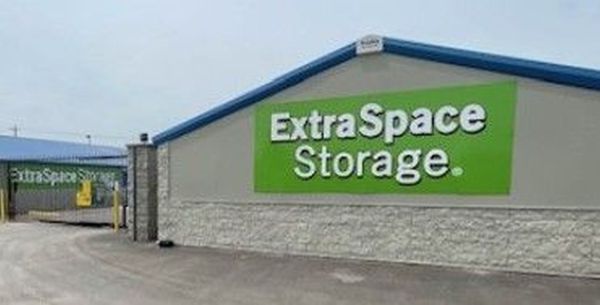 Photo of Extra Space Storage - 2126 - Bedford - Bundy Lane