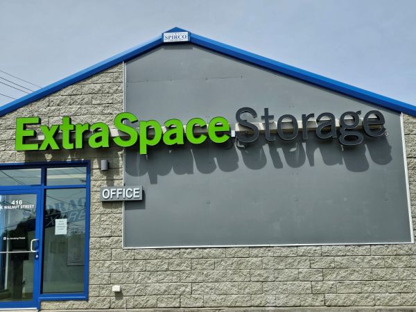 Photo of Extra Space Storage - 2145 - North Vernon - Walnut St