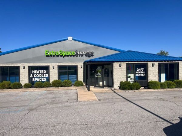 Photo of Extra Space Storage - 2197 - Indianapolis - 7634 Madison Ave