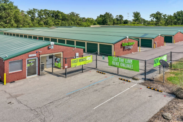 Photo of Extra Space Storage - 7846 - Indianapolis - Raceway Road