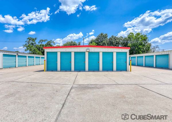 CubeSmart Self Storage TX Alvin Fairway Dr 2601 Fairway Drive Alvin, TX - Photo 2