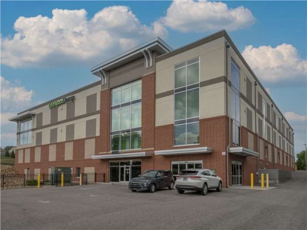 Photo of Extra Space Storage - 1935 - Knoxville - Middlebrook Pike