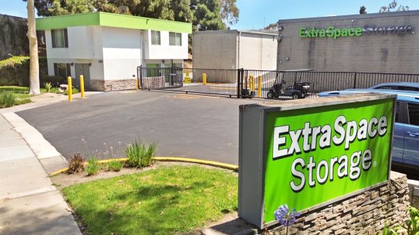 Photo of Extra Space Storage - 1976 - Culver City - Slauson Ave