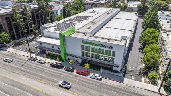 Photo of Extra Space Storage - 8008 - Sherman Oaks - Sepulveda Blvd