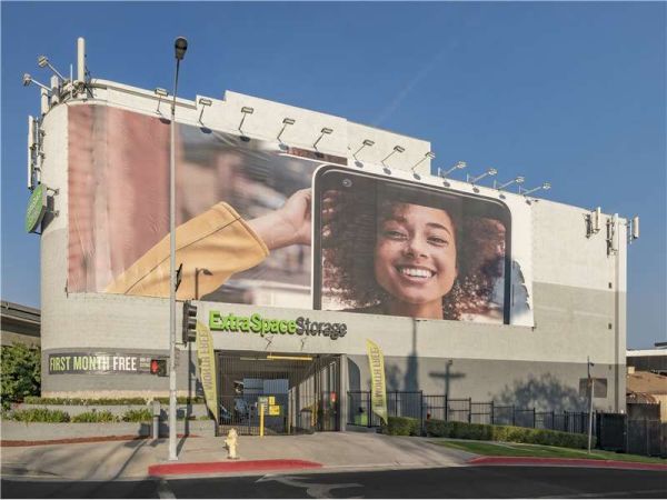 Photo of Extra Space Storage - 0352 - Hollywood - N Vine St
