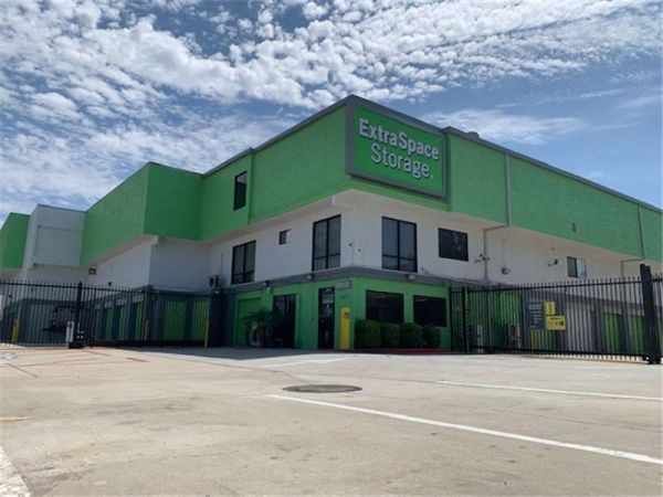 Photo of Extra Space Storage - 0170 - San Diego - Pt Loma