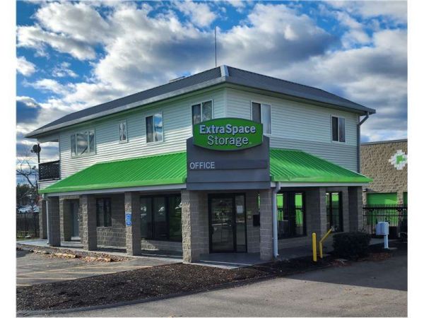 Photo of Extra Space Storage - 0410 - Raynham - Broadway