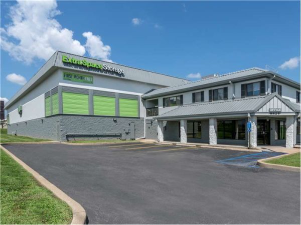 Photo of Extra Space Storage - 0663 - St. Louis - Gravois Rd