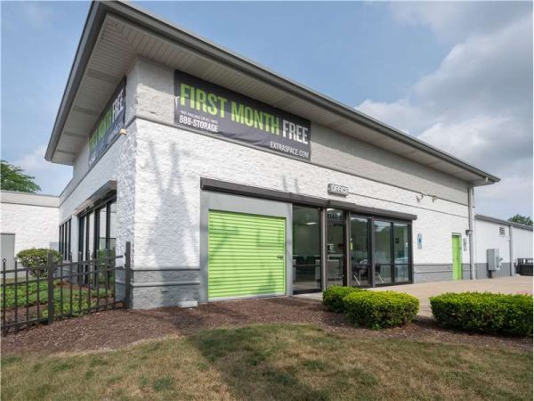 Photo of Extra Space Storage - 8259 - Chicago - 87th St