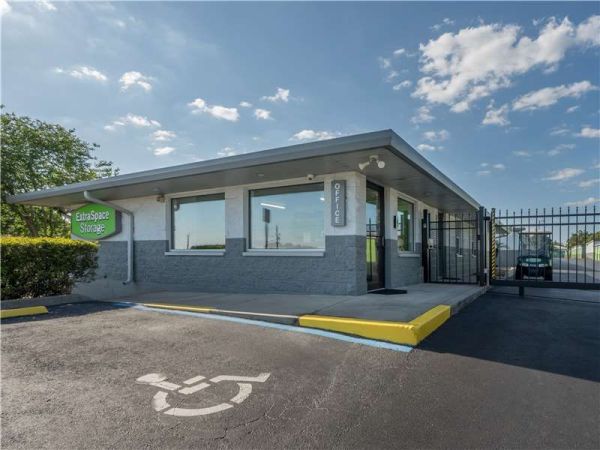 Photo of Extra Space Storage - 1492 - Auburndale - US Highway 92 West